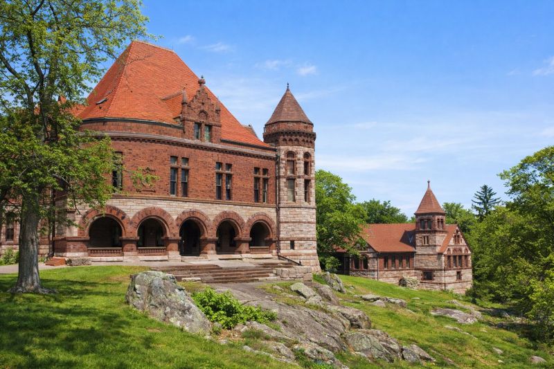 Best Siding Replacement pros in North Easton, MA